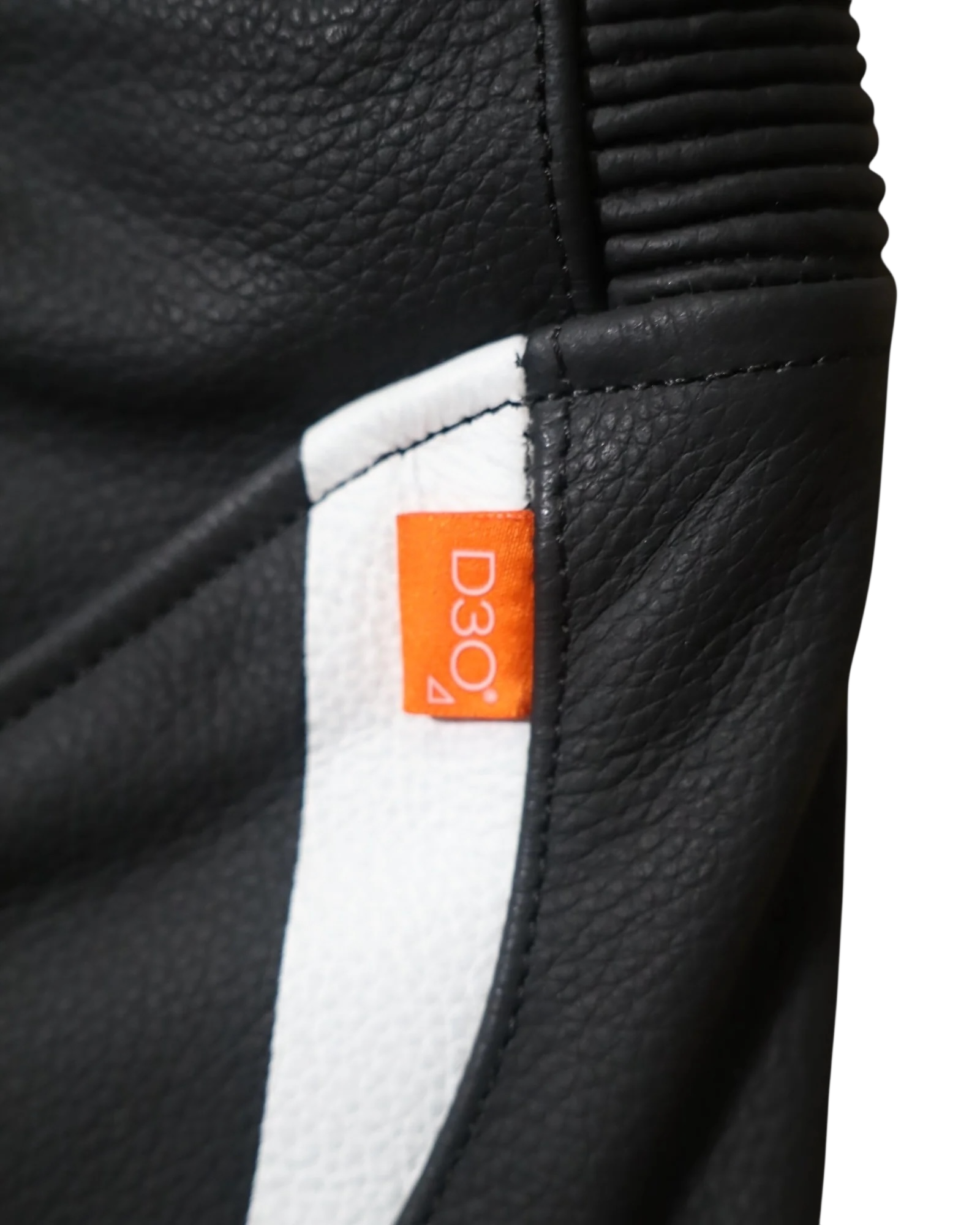 RICHA PANT ASSEN M / 52EU