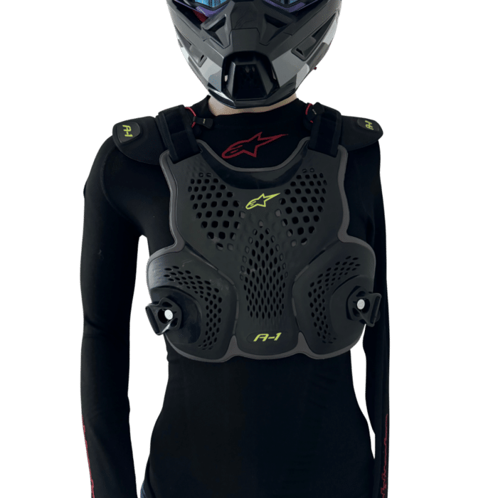 de face: Pare pierre alpinestars A1
