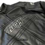 Blouson en cuir moto Furygan Taille 3XL Homme, bon état. Protections CE pour coudes et épaules, emplacement dorsale inclus. Cuir de haute qualité, nettoyé, graissé et imperméabilisé.