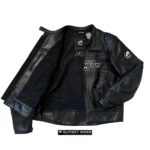 Blouson en cuir moto Furygan Taille 3XL Homme, bon état. Protections CE pour coudes et épaules, emplacement dorsale inclus. Cuir de haute qualité, nettoyé, graissé et imperméabilisé.