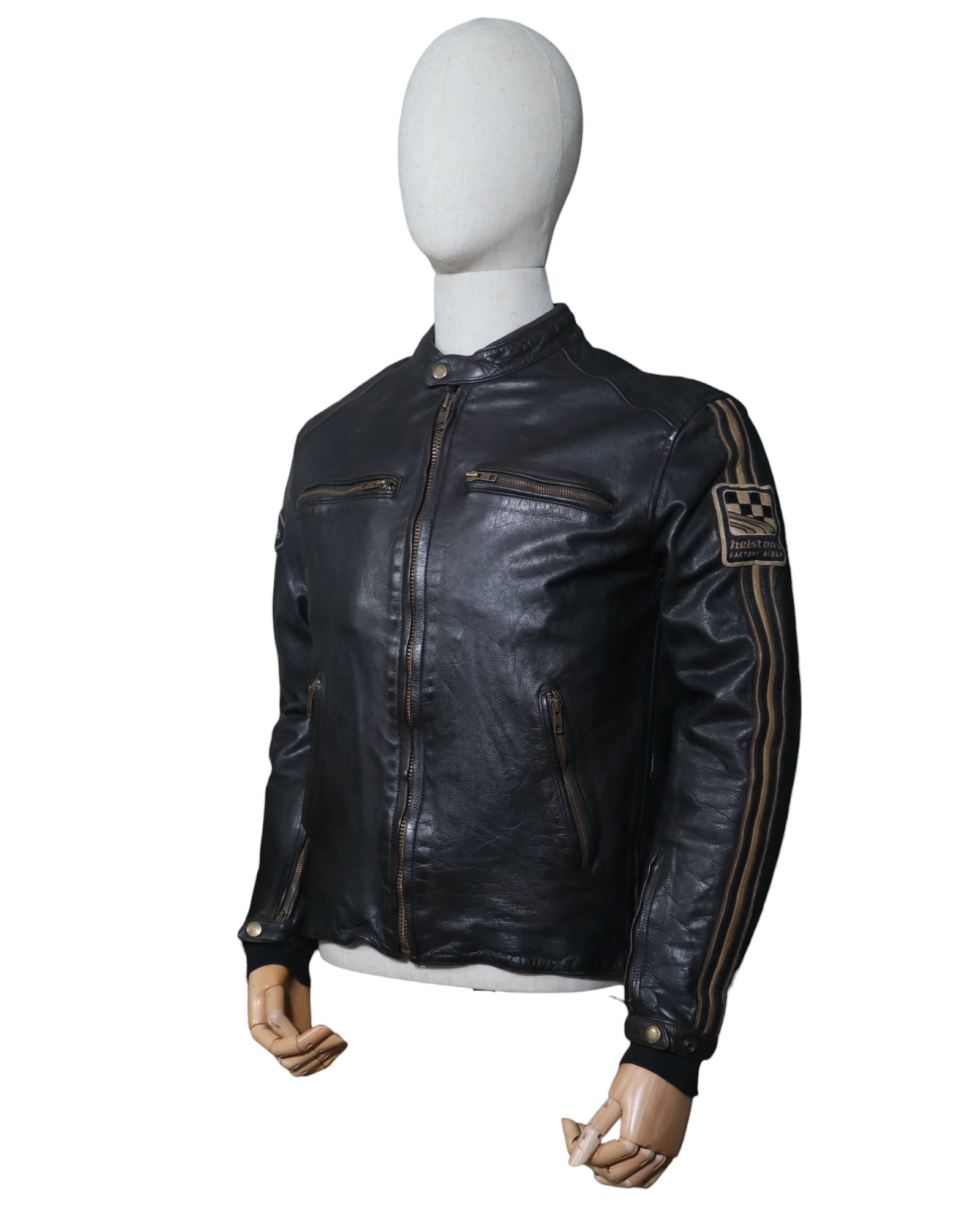 Photoroom_045_20260313_132830 HELSTONS ACE L – Image 1